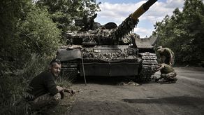 Separatistas prorrusos acusan a Ucrania de bombardear a civiles con armamento occidental