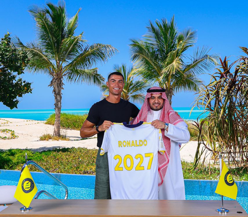 Cristiano Ronaldo renueva con su equipo Al-Nassr hasta 2027