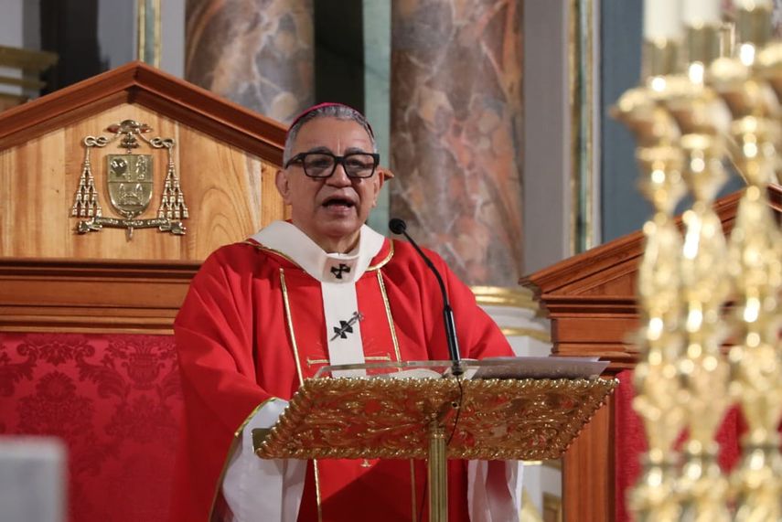 El arzobispo de Panamá, José Domingo Ulloa, presidió la fiesta de San Pedro y San Pablo en la Catedral Metropolitana. El arzobispo de Panamá, José Domingo Ulloa, presidió la fiesta de San Pedro y San Pablo en la Catedral Metropolitana.