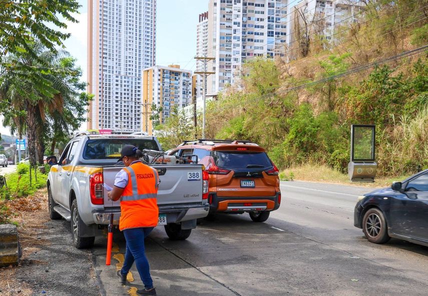 Contraloría retuvo 11 vehículos oficiales por incumplimientos durante el Carnaval 2026