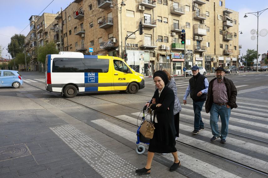Habitantes de Jerusalén tras ataque de Irán. AFP