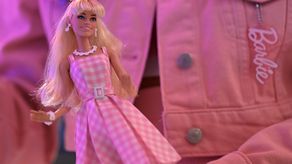 Fiebre rosa: el negocio multimillonario de Barbie. ¿A qué se debe?