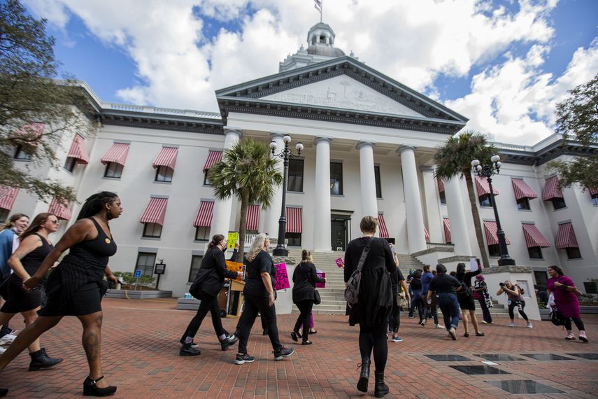 Florida aprueba vetar el aborto después de 15 semanas