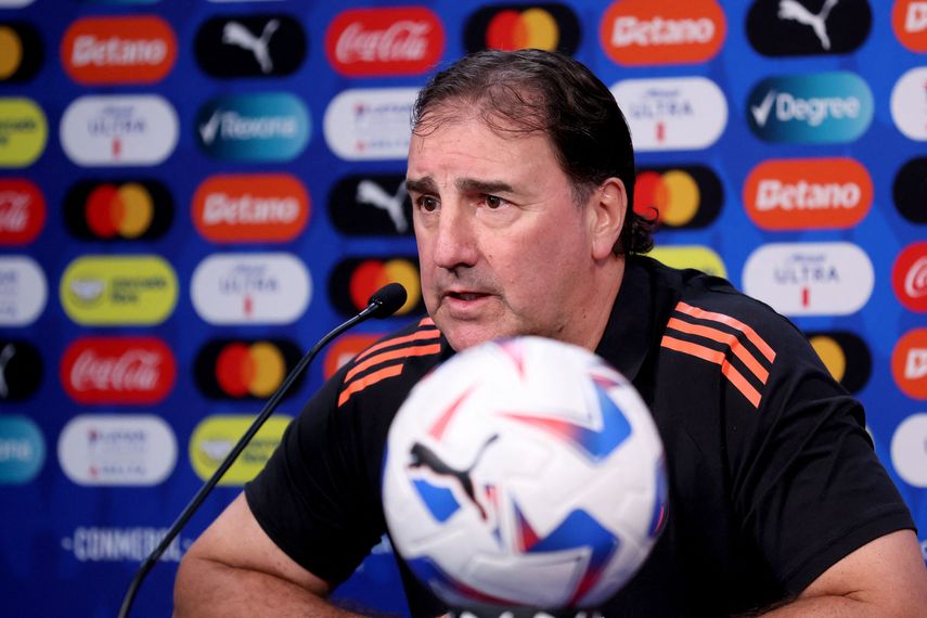 Colombia debe pensar en Panamá y no en el partido siguiente, dice Lorenzo