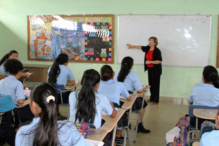 El Ministerio de Educación (Meduca) dio a conocer que mantiene abierta las inscripciones de becas para docentes que quieran formar parte del Programa de Liderazgo Educativo de 'Enseña por Panamá'. El Ministerio de Educación (Meduca) dio a conocer que mantiene abierta las inscripciones de becas para docentes que quieran formar parte del Programa de Liderazgo Educativo de 'Enseña por Panamá'. 