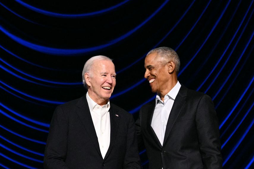 Obama agradece al presidente Biden su 'vida de servicio al pueblo estadounidense'.