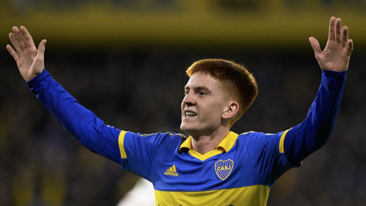 Brighton ficha al joven defensor argentino Valentín Barco