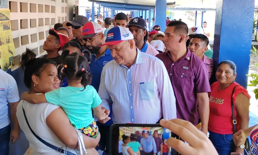 Benicio Robinson tilda de sinvergüenza a Martín Torrijos