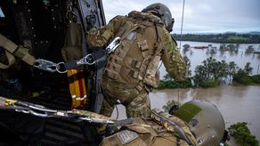 Australia ordena evacuar a 200.000 personas por tormenta