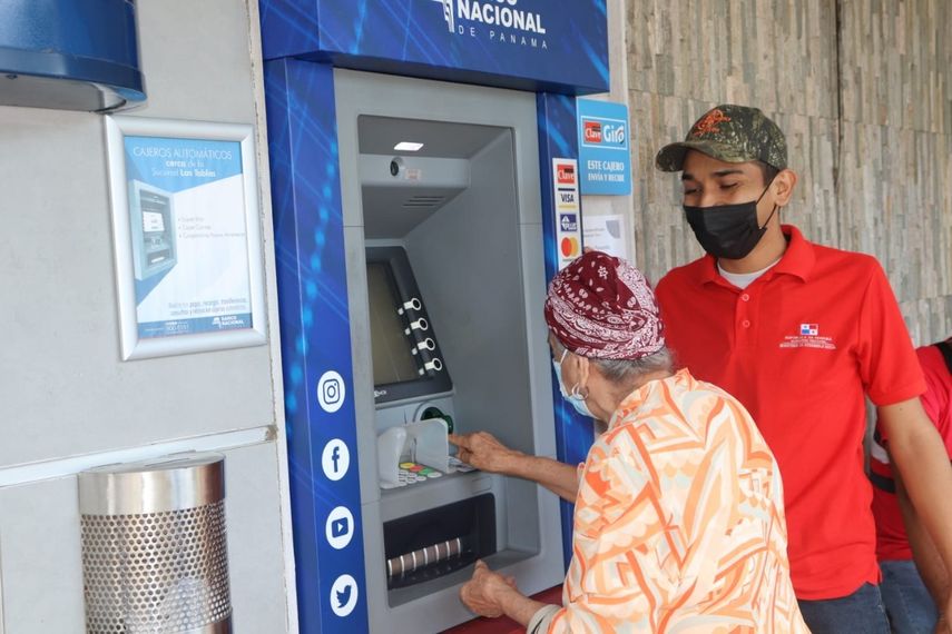 El Ministerio de Desarrollo Social (MIDES) informó a los beneficiarios de los programas 120 a los 65 y Ángel Guardián que residen en la provincia de Panamá, sobre la jornada de reposición y entrega masiva de la Tarjeta Clave Social. 