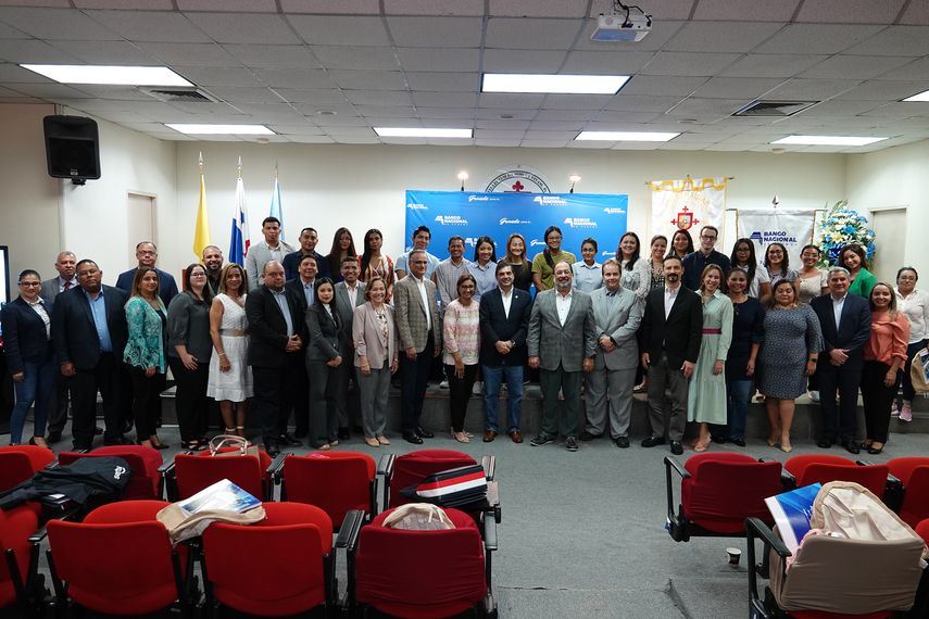 Banco Nacional inicia 4to. Diplomado en Periodismo Bancario. Banco Nacional inicia 4to. Diplomado en Periodismo Bancario.