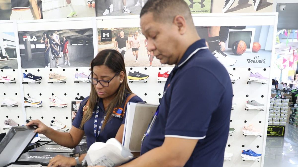 Acodeco refuerza operativos de fin de año ante aumento de compras por Black Friday y Navidad Acodeco refuerza operativos de fin de año ante aumento de compras por Black Friday y Navidad