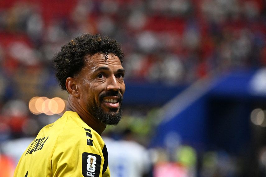 Vozinha podrá usar su apodo en la camiseta de Colo Colo, tras decisión de la ANFP