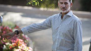 El rey de España en cuarentena por contacto con un positivo a covid-19