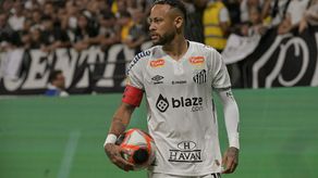 Me quedo: Neymar renueva contrato con el Santos hasta el final de 2025