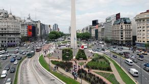 Congreso argentino trata leyes complementarias a vasta reforma de Milei