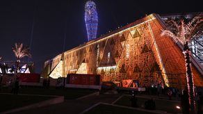 El Gran Museo Egipcio (GEM) quedó este sábado abierto al mundo con la promesa de ser un puente entre el brillante pasado de la antigua civilización egipcia y un presente de cooperación y paz.