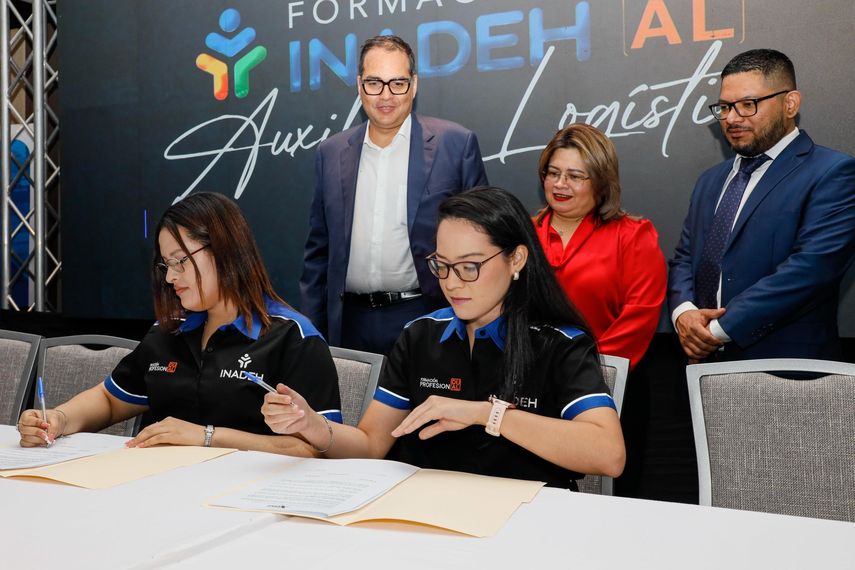 El Inadeh también cuenta con formación dual sobre mecánica automotriz. El Inadeh también cuenta con formación dual sobre mecánica automotriz.