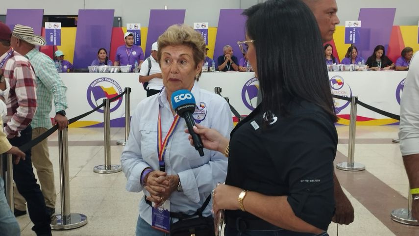 Mireya Moscoso dice que ella hubiera cerrado la frontera