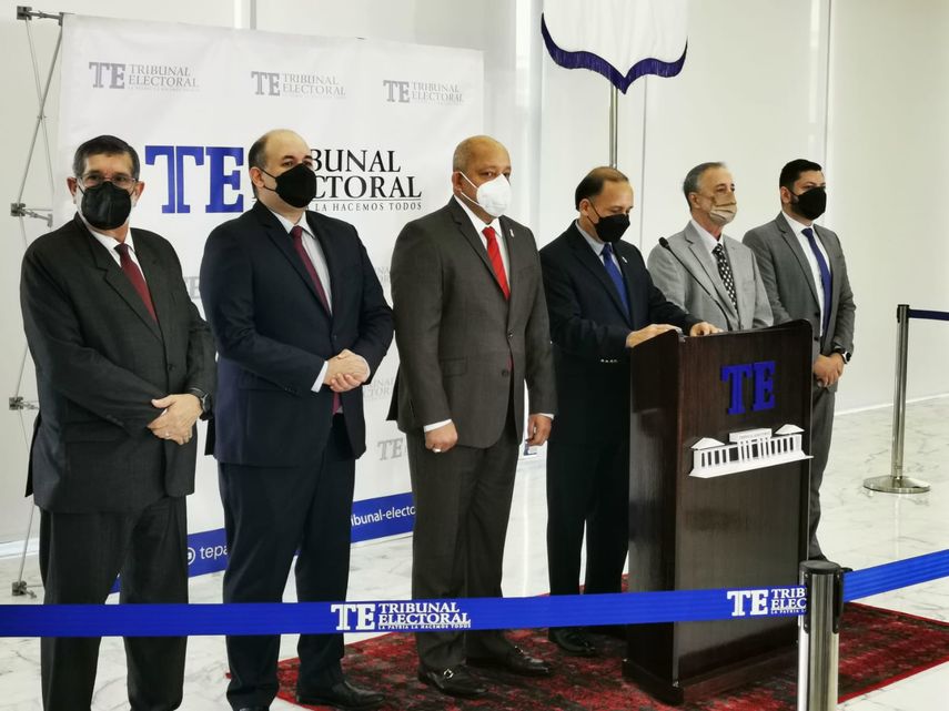 El Presidente Nito Cortizo debe devolver proyecto de Reformas Electorales por inconveniente, afirm&oacute; hoy el exmagistrado del Tribunal Electoral, Guillermo M&aacute;rquez Amado.