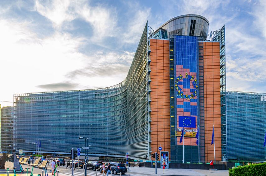 Comisión Europea saca a Panamá y Gibraltar de su lista de países con riesgo de blanqueo