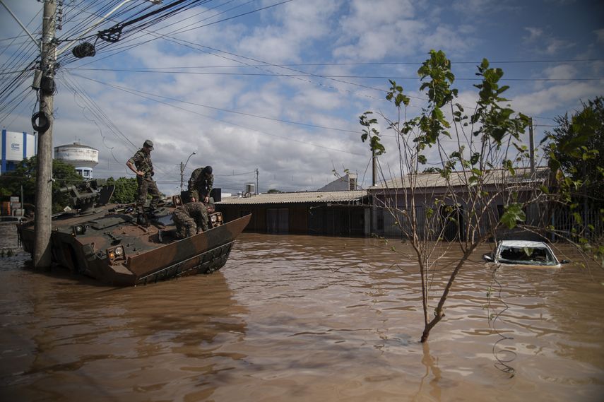 Socorristas no cesan a pesar de las nuevas lluvias en el sur de Brasil
