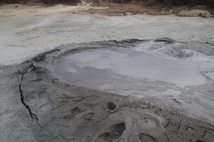 Unos 200 evacuados en Colombia tras la erupción de un volcán de lodo. Unos 200 evacuados en Colombia tras la erupción de un volcán de lodo.