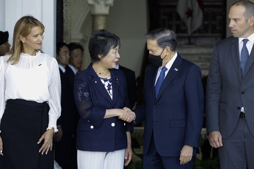 Canciller de Japón inicia visita en Panamá para reforzar lazos