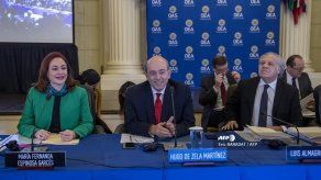 Almagro defiende su gestión frente a críticas para elección en la OEA