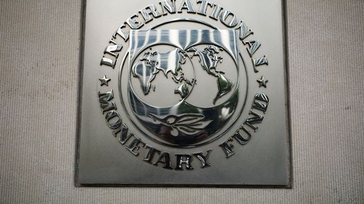 FMI indica que ómicron puede desacelerar crecimiento mundial