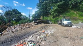 MiAmbiente bloquea accesos a vertederos clandestinos en Cerro Patacón