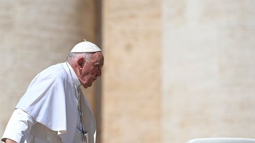 Papa Francisco será operado de urgencia por un riesgo de obstrucción intestinal