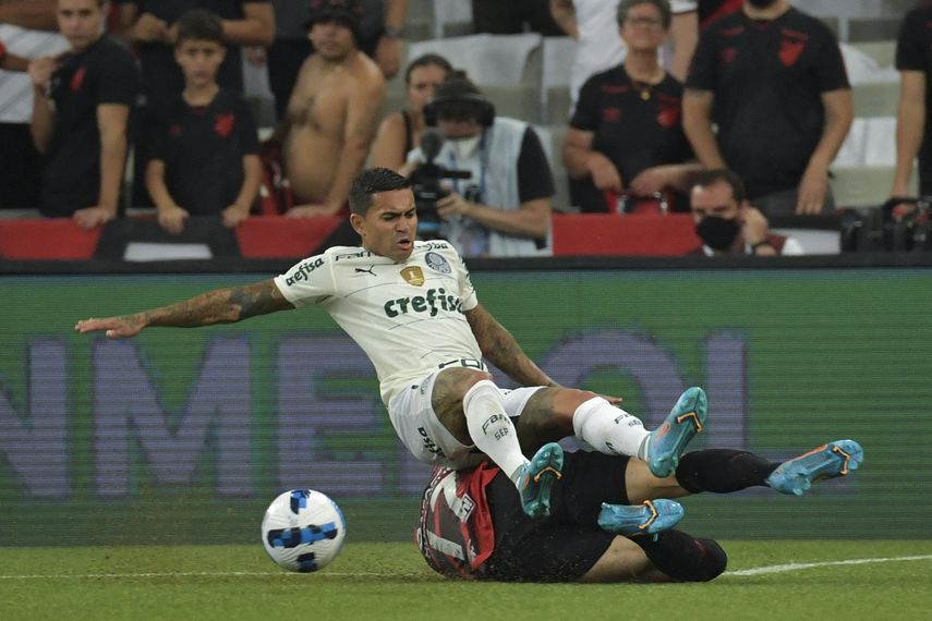 Conmebol endurecerá sanciones por racismo