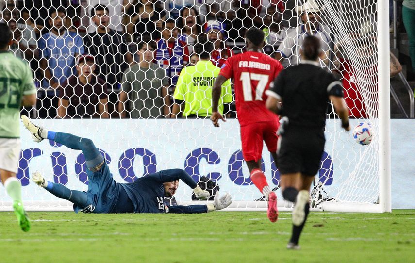 Cinco pelotazos por los que Panamá se clasificó a cuartos y Estados Unidos dijo adiós