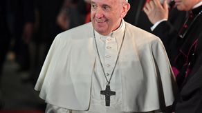 El papa Francisco llega a Chipre en una visita centrada en la migración