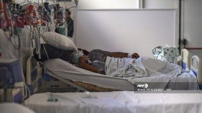 Hospital en Argentina contiene el aliento y ruega por evitar la catástrofe