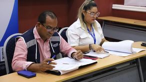 Defensoría del Pueblo atiende queja de pacientes renales y familiares