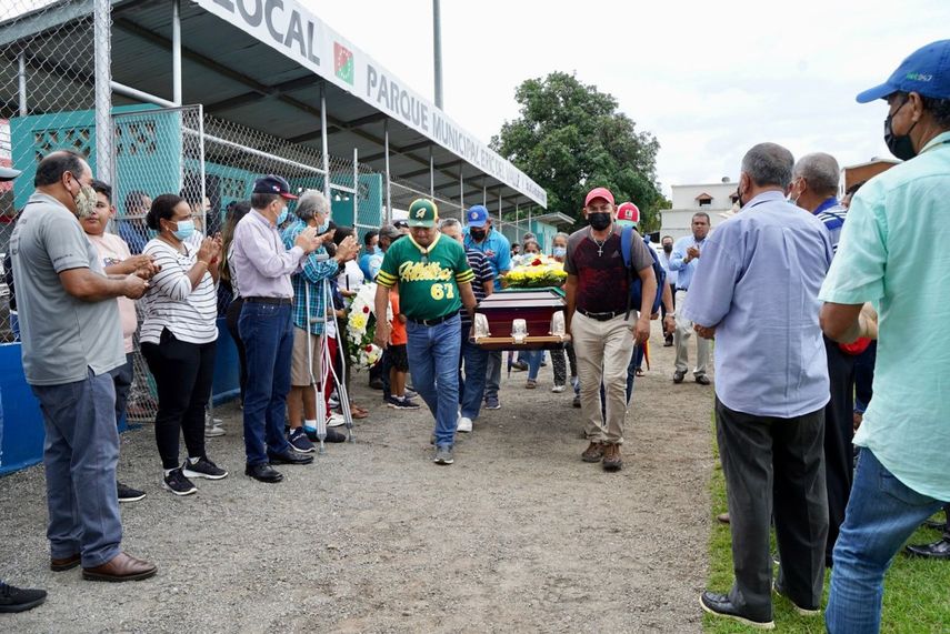 El béisbol está de luto en David