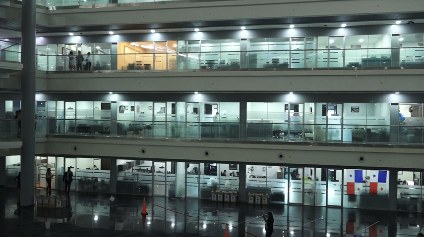 Por orden del contralor Flores, se realiza la verificación del personal de la Asamblea Nacional. Por orden del contralor Flores, se realiza la verificación del personal de la Asamblea Nacional.