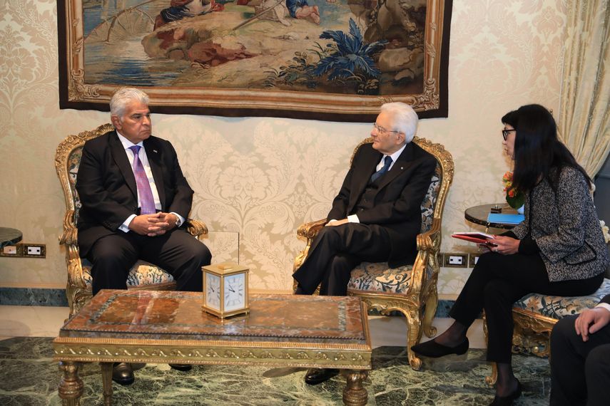 Mulino aboga en Italia por salida de Panamá de listas discriminatorias