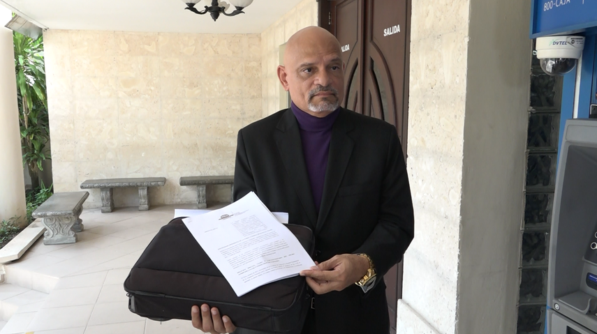 Ernesto Cedeño: Diputados deben responder