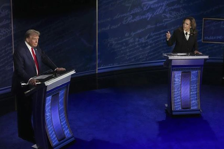 El candidato republicano a la Casa Blanca, Donald Trump, tachó este miércoles de "mentirosa" que "ni siquiera sabe donde está" a su rival demócrata Kamala Harris, durante un mitin en la ciudad natal del presidente Joe Biden. El candidato republicano a la Casa Blanca, Donald Trump, tachó este miércoles de "mentirosa" que "ni siquiera sabe donde está" a su rival demócrata Kamala Harris, durante un mitin en la ciudad natal del presidente Joe Biden.