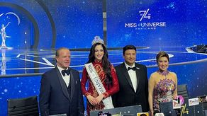 La presidenta de México, Claudia Sheinbaum, pidió este miércoles a la Fiscalía General de la República (FGR) informar con claridad si existe una investigación o una orden de aprehensión contra Raúl Rocha Cantú, dueño de la marca Miss Universo, luego de una información periodística al respecto.