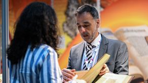 Editorial Moleiro presenta en la Feria del Libro de Abu Dhabi códices únicos