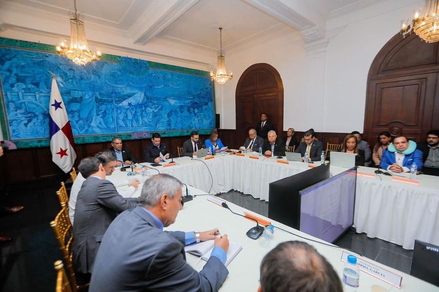 Panam&aacute;: Mesa T&eacute;cnica de Medicamentos en sesi&oacute;n permanente.