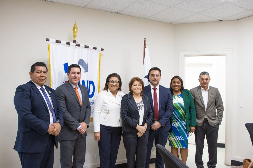 Autoridad de Descentralización aprueba 39 proyectos con una inversión de más de $2 millones. Autoridad de Descentralización aprueba 39 proyectos con una inversión de más de $2 millones.