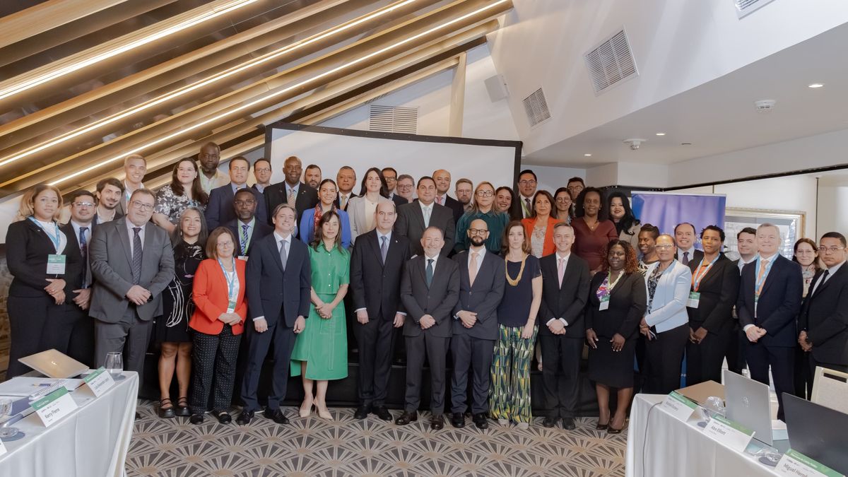 Representantes de 23 países de América Latina y el Caribe participan en Panamá en el Segundo Taller Regional de Direcciones de Crédito Público, un encuentro organizado por CAF - banco de desarrollo de América Latina y el Caribe y el (MEF), enfocado en el fortalecimiento de las finanzas públicas sostenibles y la gestión de la deuda soberana. Representantes de 23 países de América Latina y el Caribe participan en Panamá en el Segundo Taller Regional de Direcciones de Crédito Público, un encuentro organizado por CAF - banco de desarrollo de América Latina y el Caribe y el (MEF), enfocado en el fortalecimiento de las finanzas públicas sostenibles y la gestión de la deuda soberana.