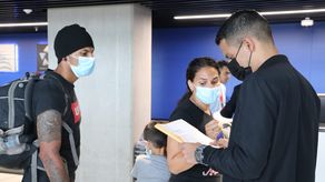177 migrantes irregulares venezolanos salen de Panamá en vuelo humanitario