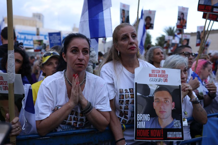 Retraso en entrega de los rehenes fallecidos tensa el acuerdo entre Israel y Hamás
