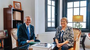 El nuevo gobierno de José Antonio Kast retiró el martes el apoyo de Chile a la candidatura de la expresidenta socialista Michelle Bachelet para la secretaría general de la ONU.